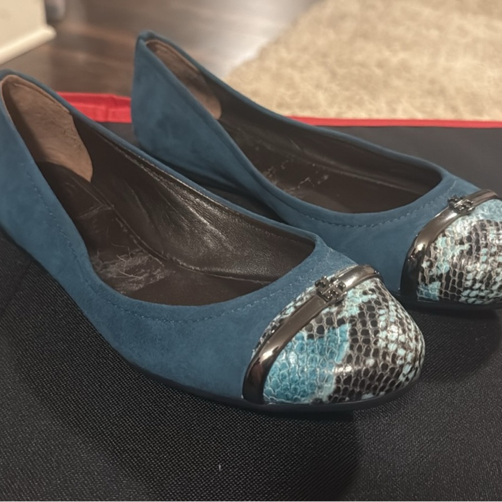 Tory Burch Teal and Snakeskin Cap Toe Flats